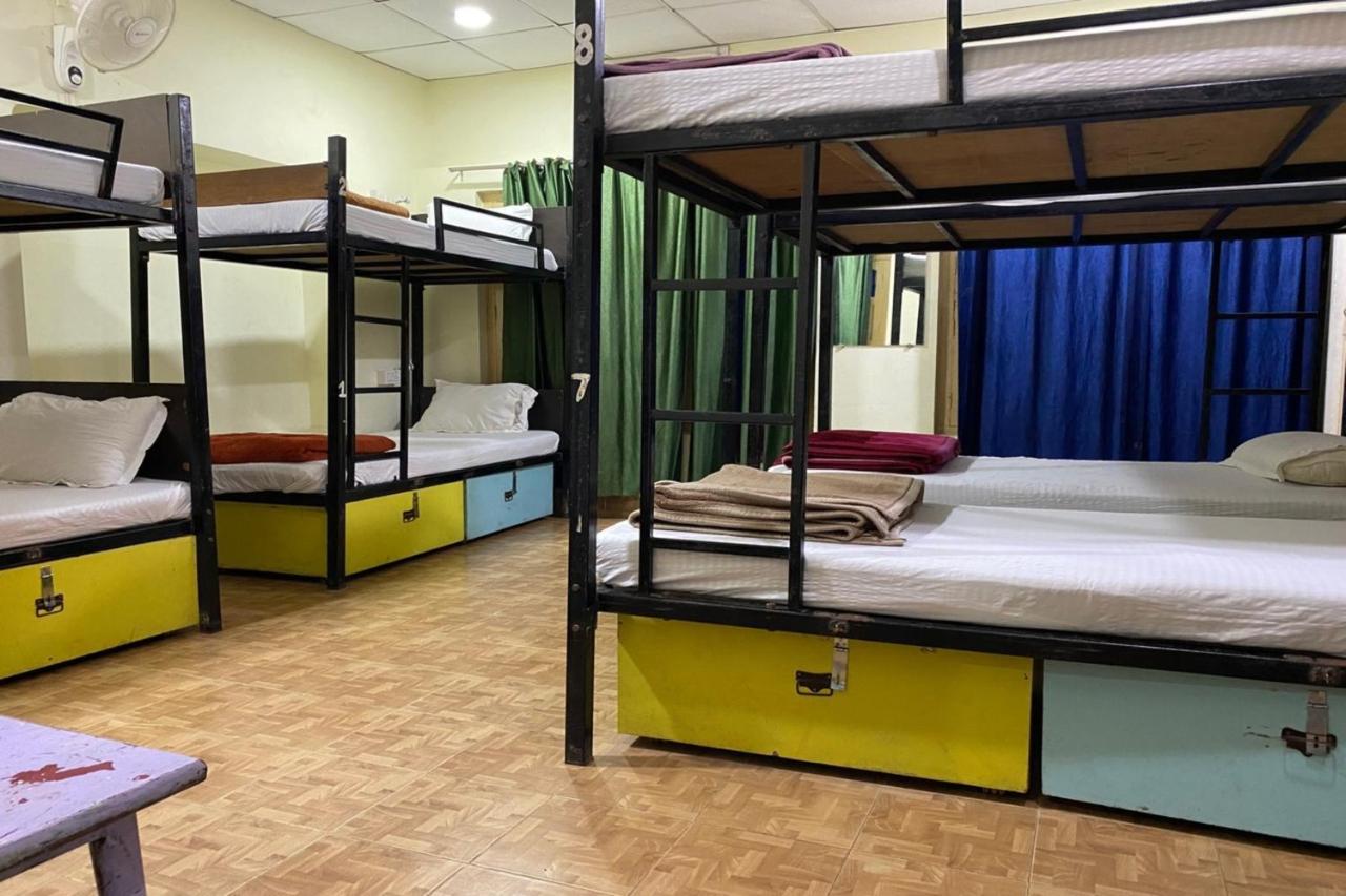 Vagabond Stay Hostel Varanasi Exterior photo
