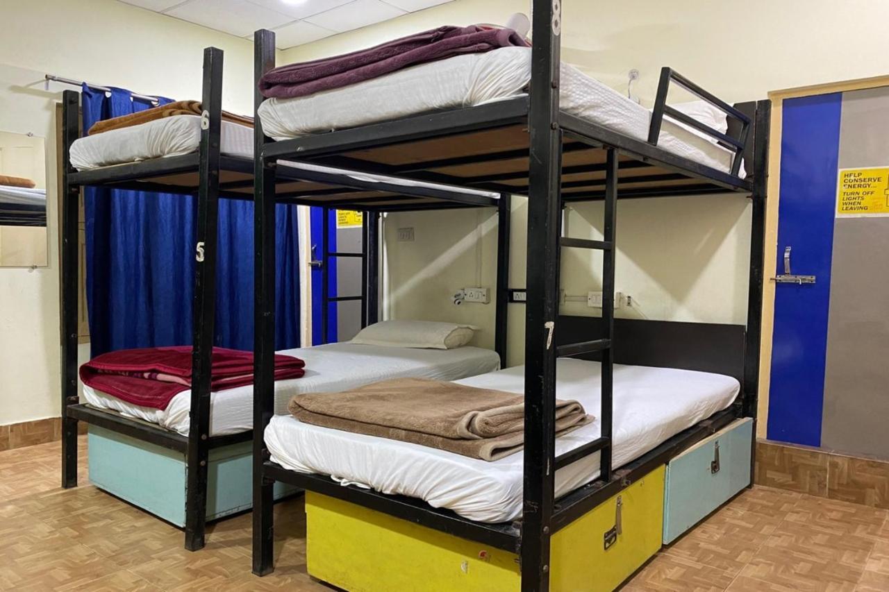Vagabond Stay Hostel Varanasi Exterior photo