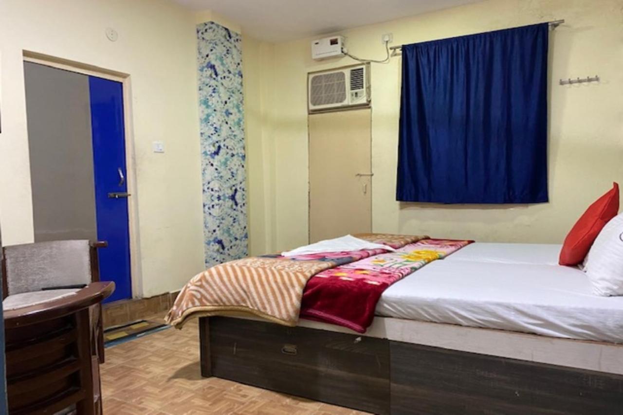 Vagabond Stay Hostel Varanasi Exterior photo